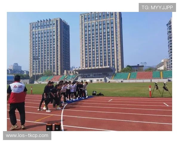 孙明明站立摸高纪录刷新探索运动员极限表现的科学与技巧分析 孙明明站立摸高纪录刷新探索运动员极限表现的科学与技巧分析